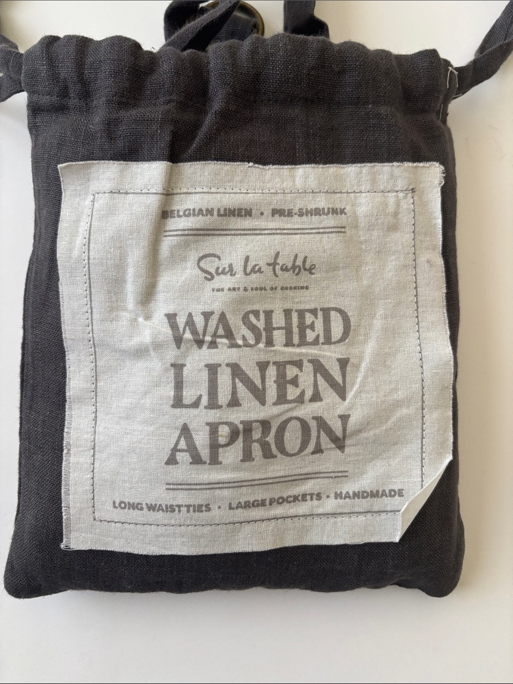 NWT Sur La Table 100% Linen Apron in Charcoal Gray - handmade with Belgian Flax - Picture 2 of 3